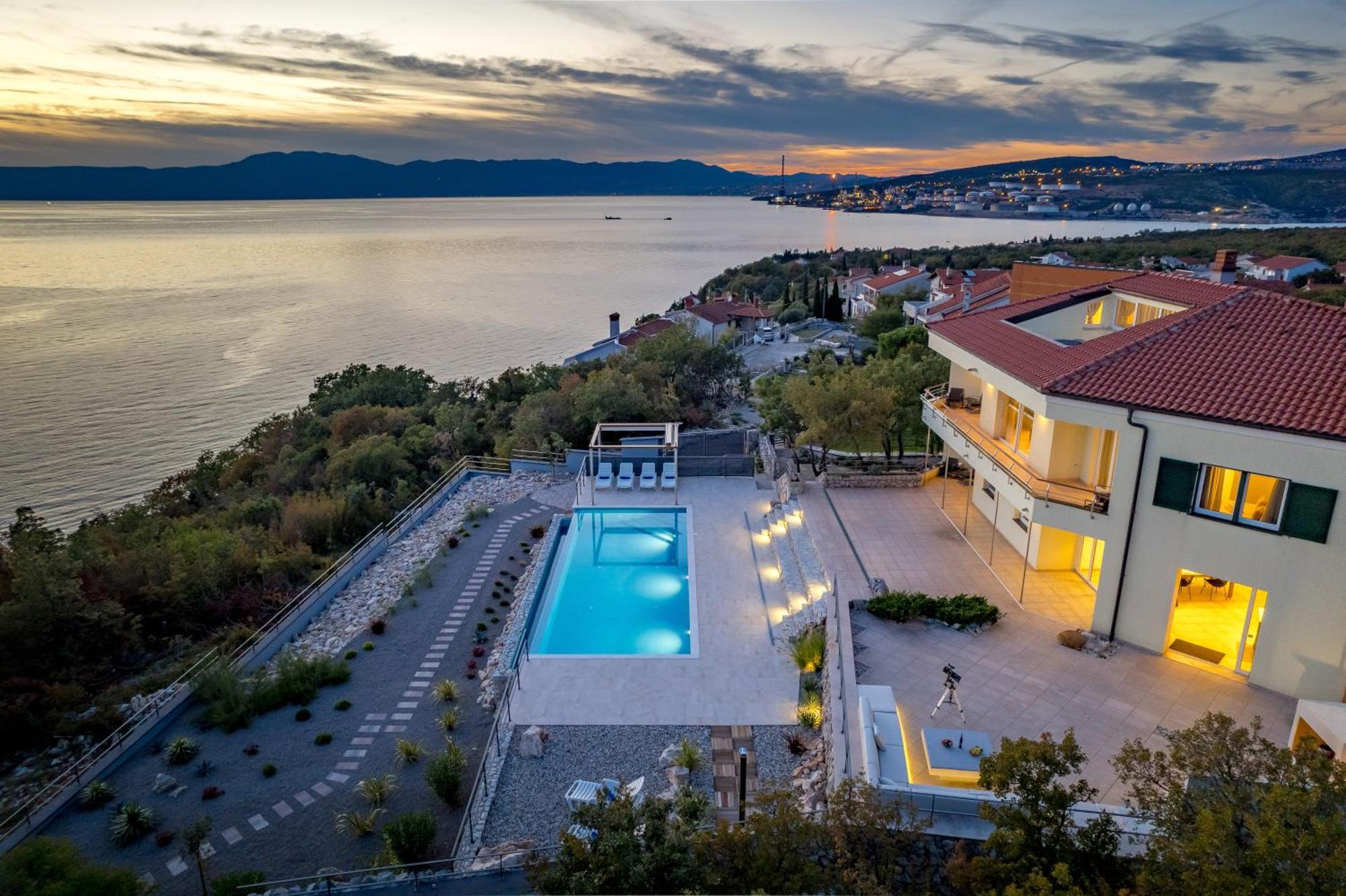 Luxury Villa Ostro With Pool & Krk Bridge View Kraljevica Dış mekan fotoğraf