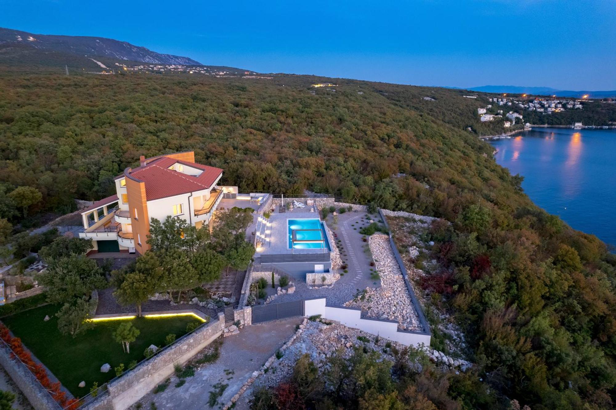 Luxury Villa Ostro With Pool & Krk Bridge View Kraljevica Dış mekan fotoğraf